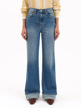 Far Out Wide Leg Jean - Big Break